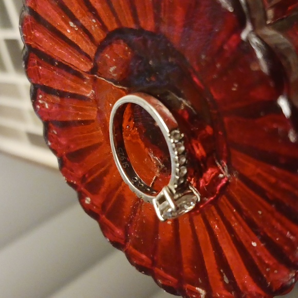 Vintage Cz Diamond Engagement ring-size 6 - Picture 3 of 8